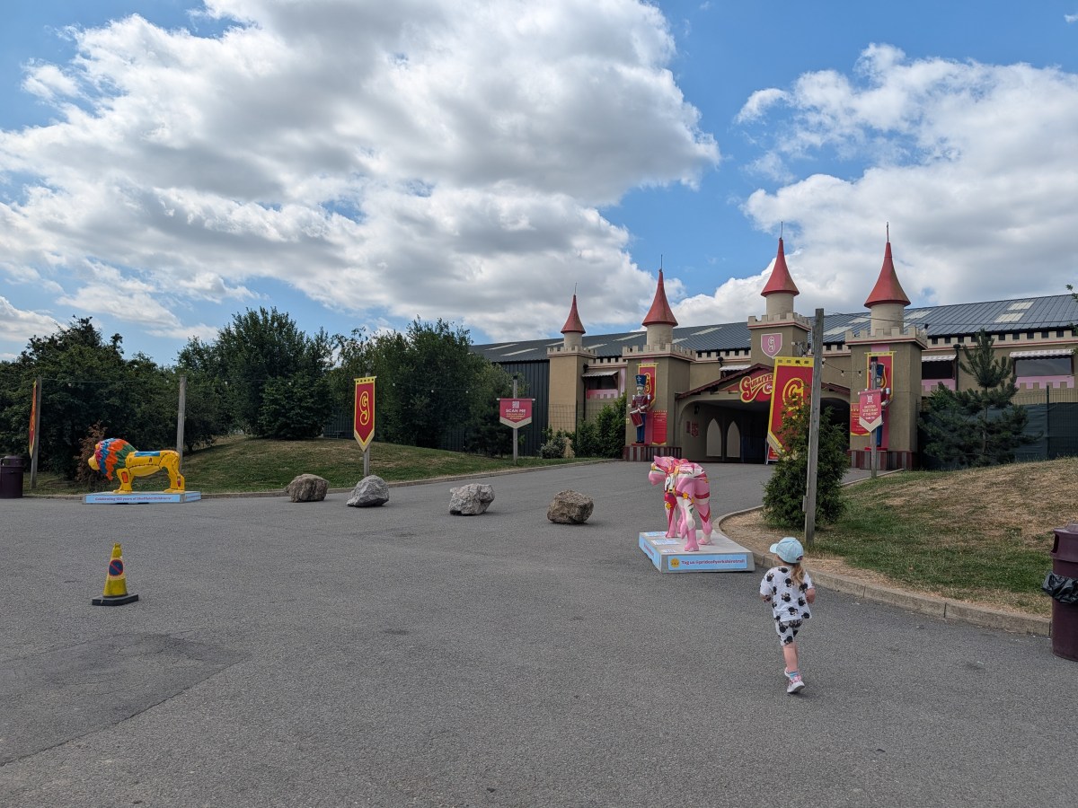 UK Theme Parks with a toddler: Our first trip to Gulliver’s Valley
